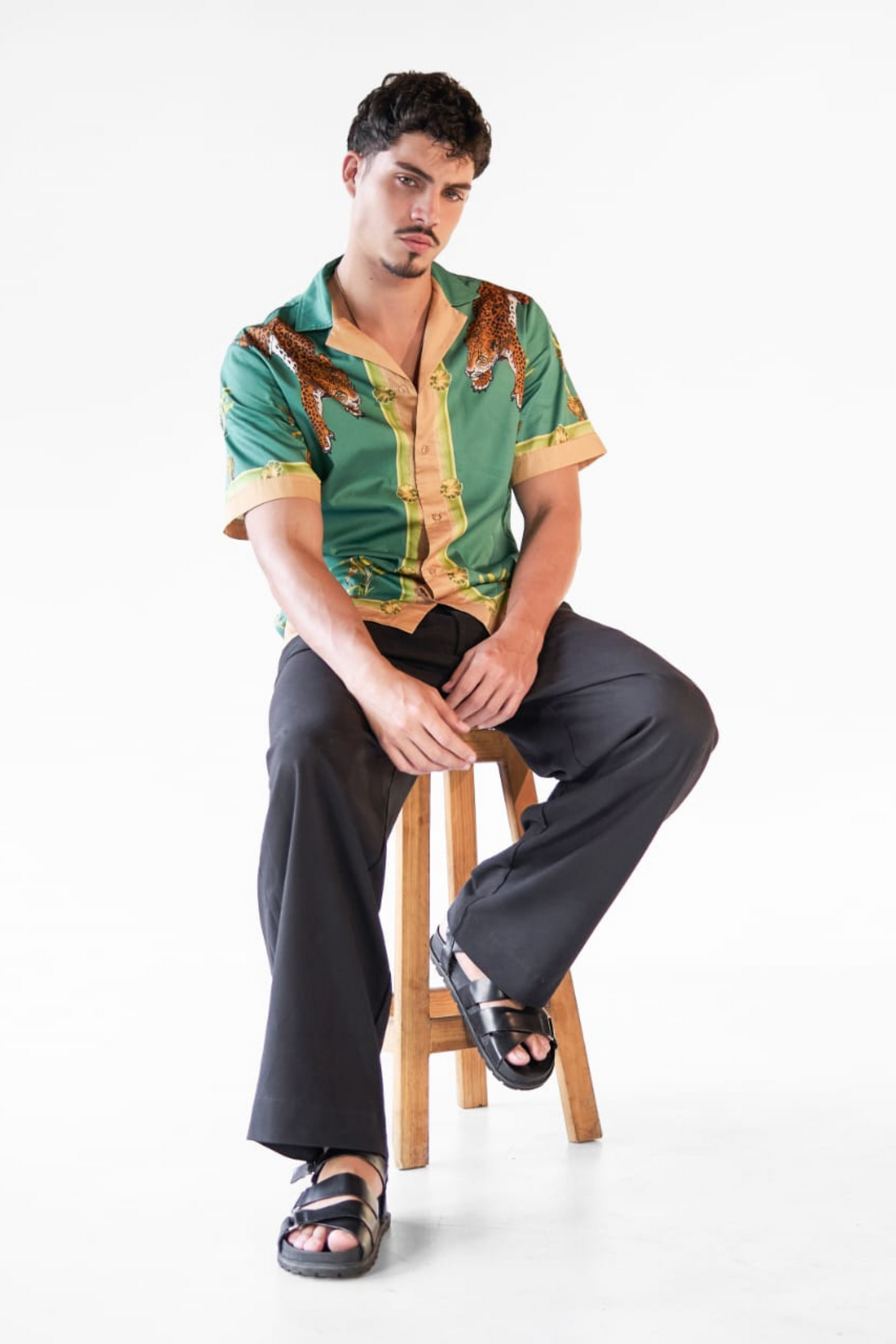Camisa jaguares tropical