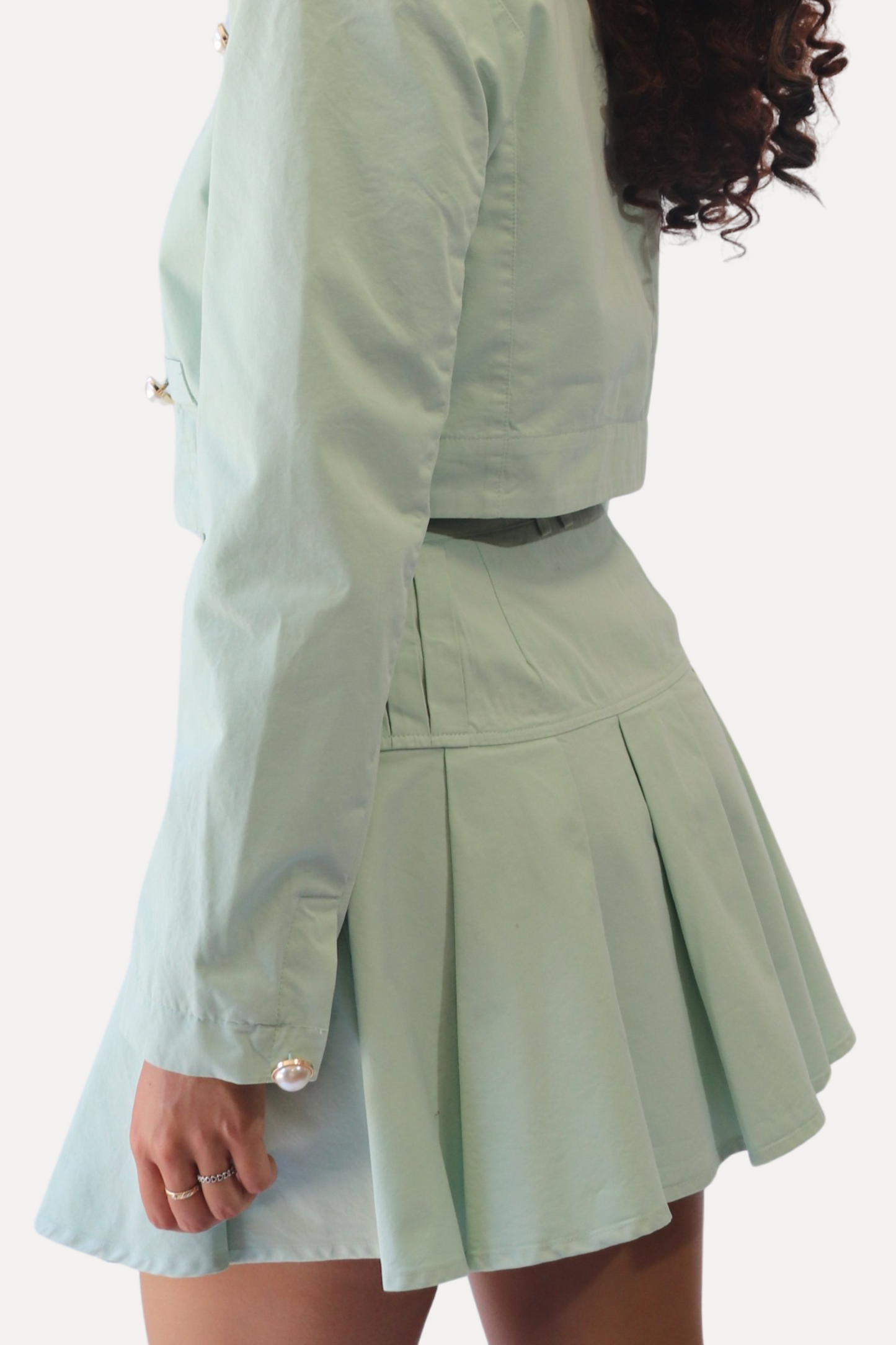 Falda plisada verde pistacho