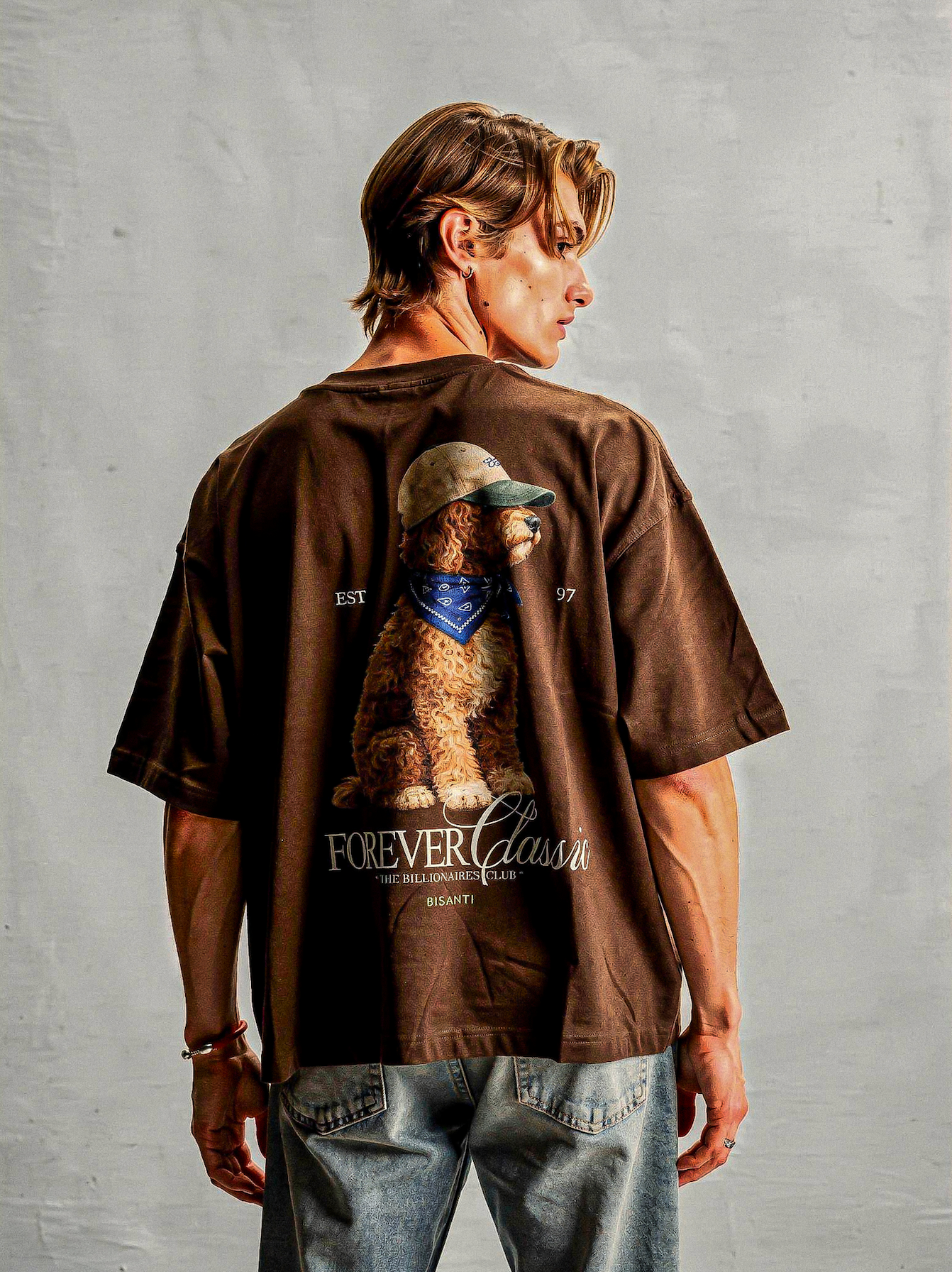 T-Shirt “Forever Classic Club” – The Aesthetic Society