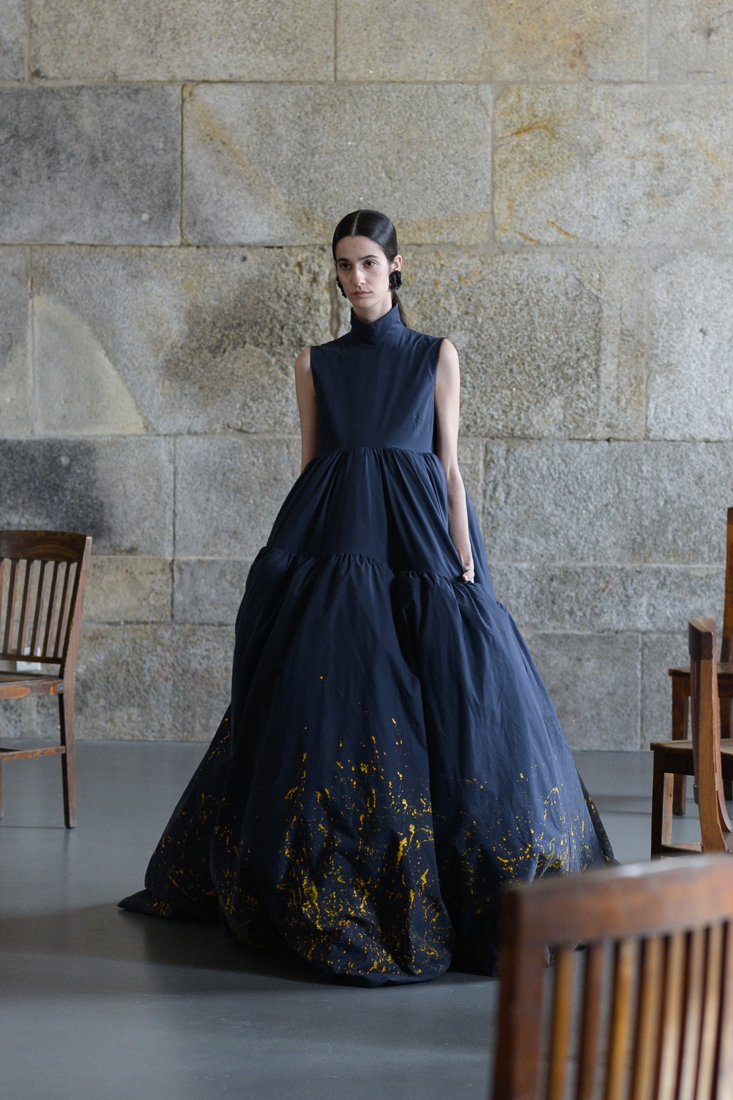 Vestido largo de lunares  amarillo.